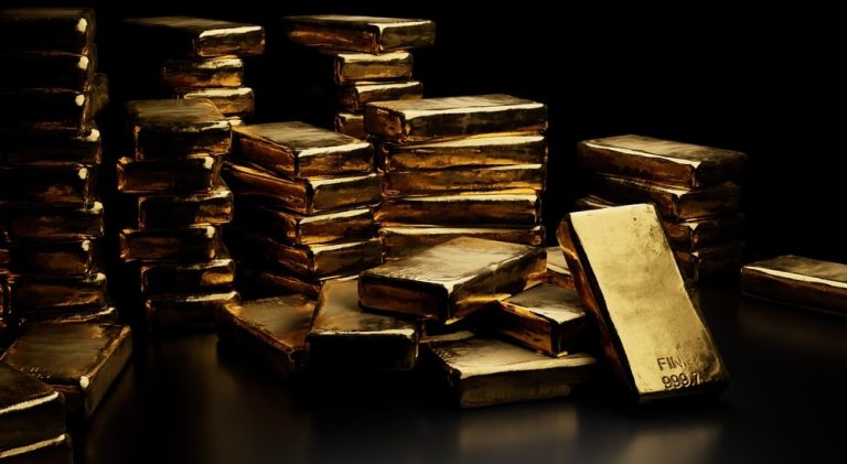 Gold Surges as Debt rises