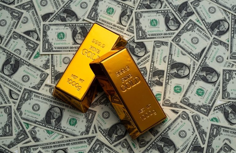 Dollar collapse gold silver