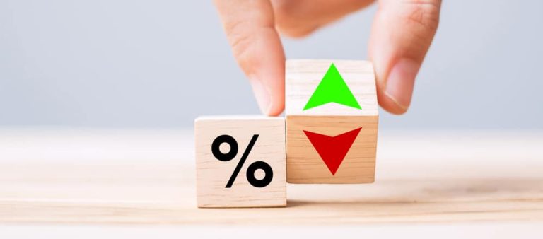 Fed Rate Hold Warning Signs