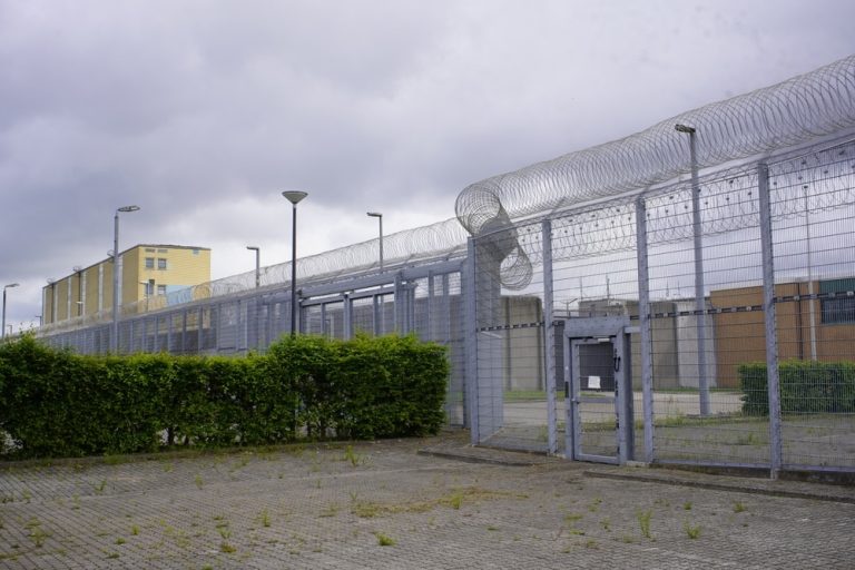 California ICE detainer releases