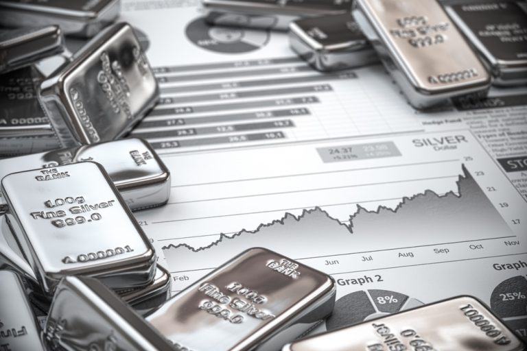 investing in gold versus silver