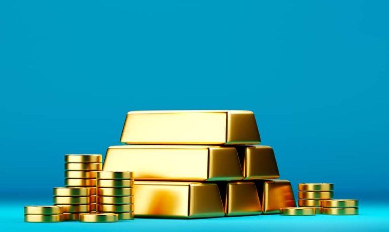 smart money moving into gold