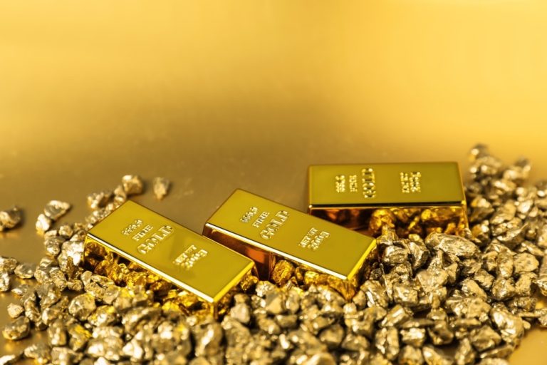 weak economy fuels gold surge